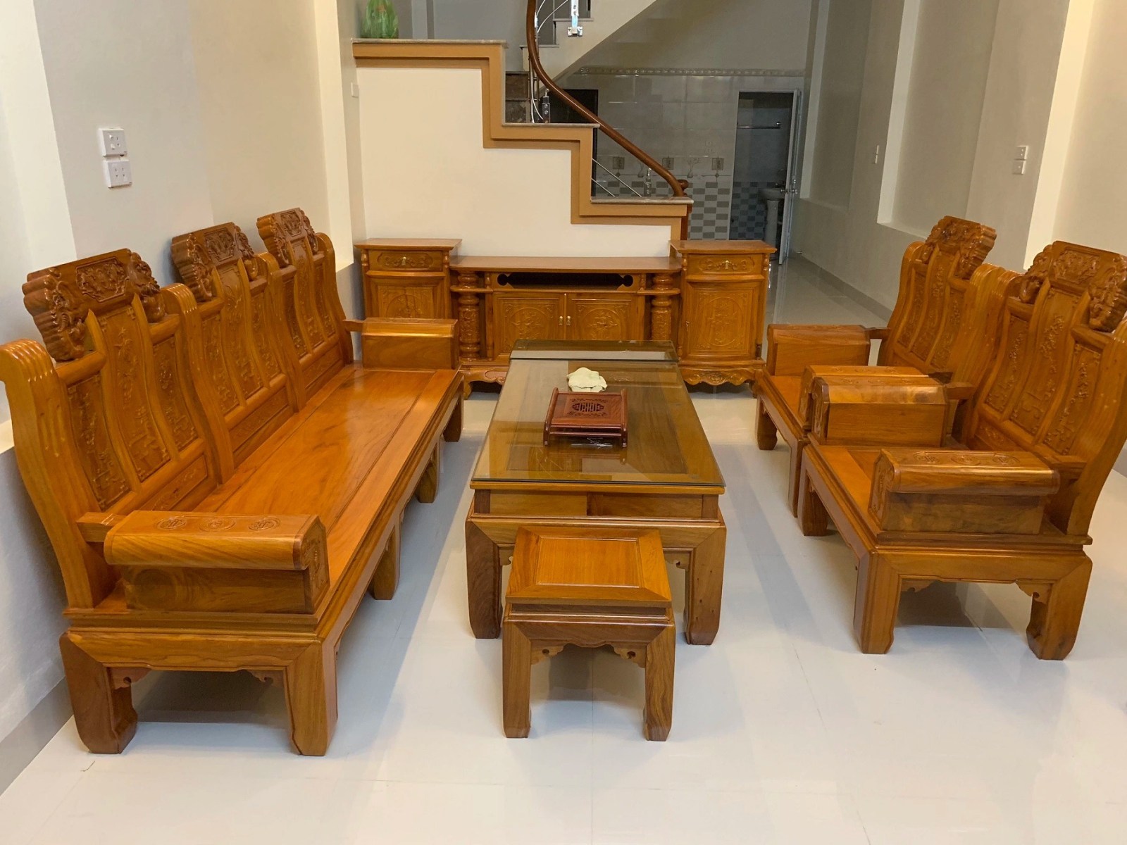 Thiết kế, thi công bàn gỗ tại Bình Chánh